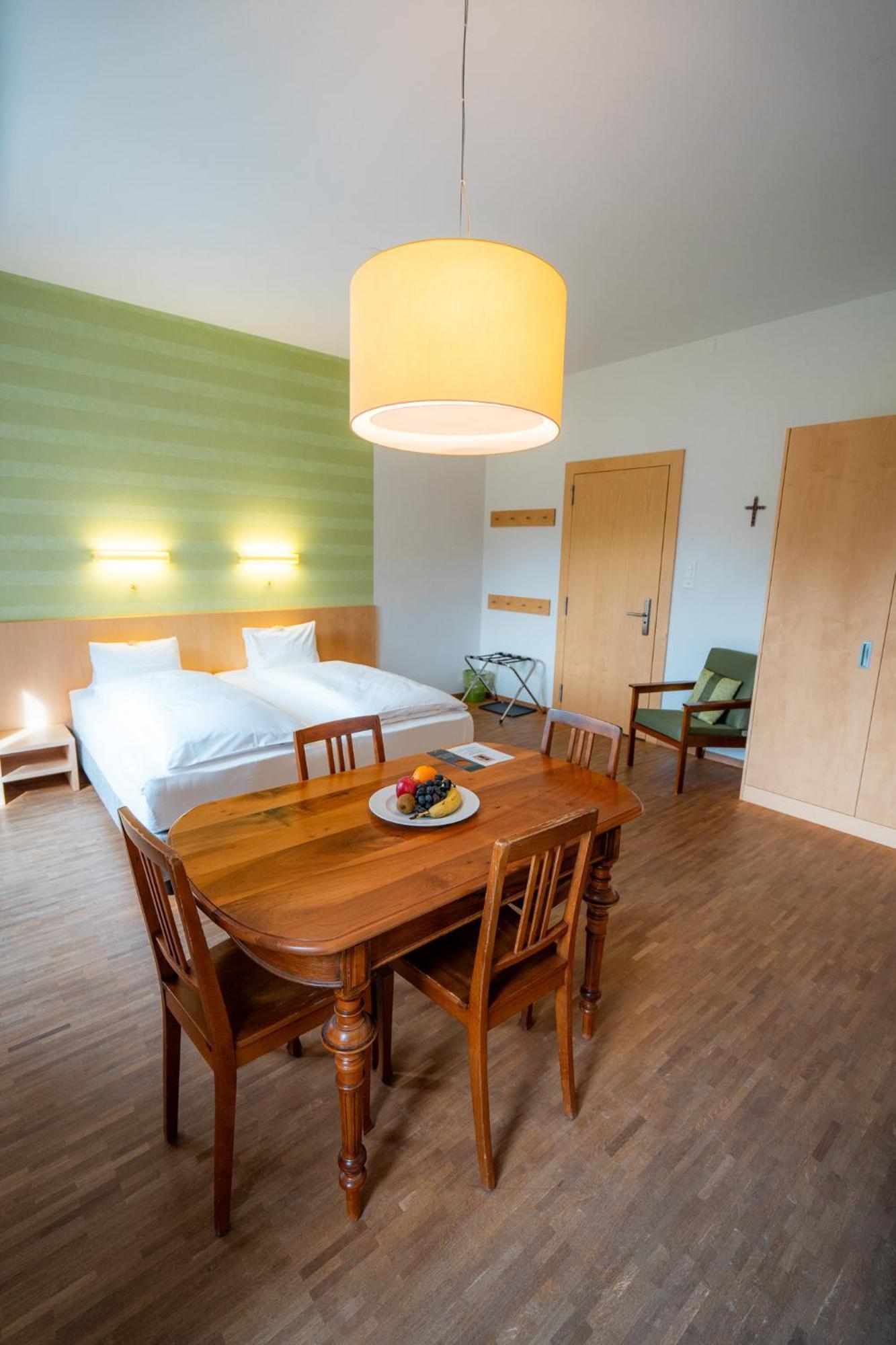 Hotel Haus Schoenstatt Contactless-Check-In Brig Exterior photo